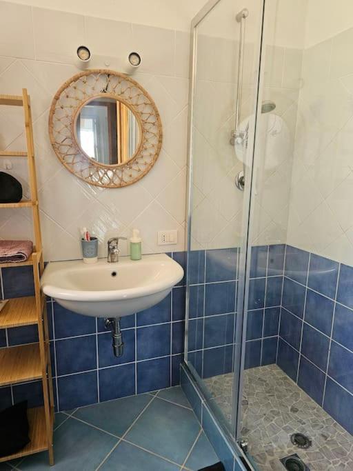 La Casa Di Ludo Villa Is Traias Eksteriør billede
