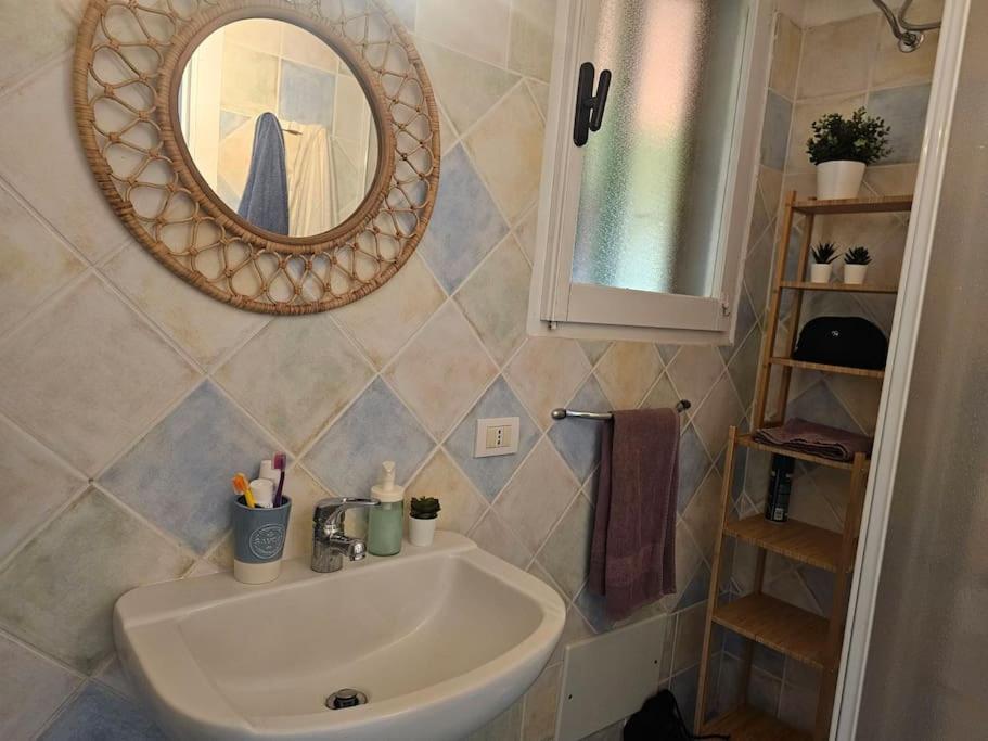 La Casa Di Ludo Villa Is Traias Eksteriør billede